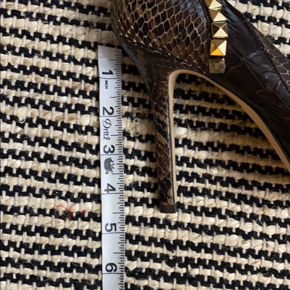 Shoes - Picture 7 of 7